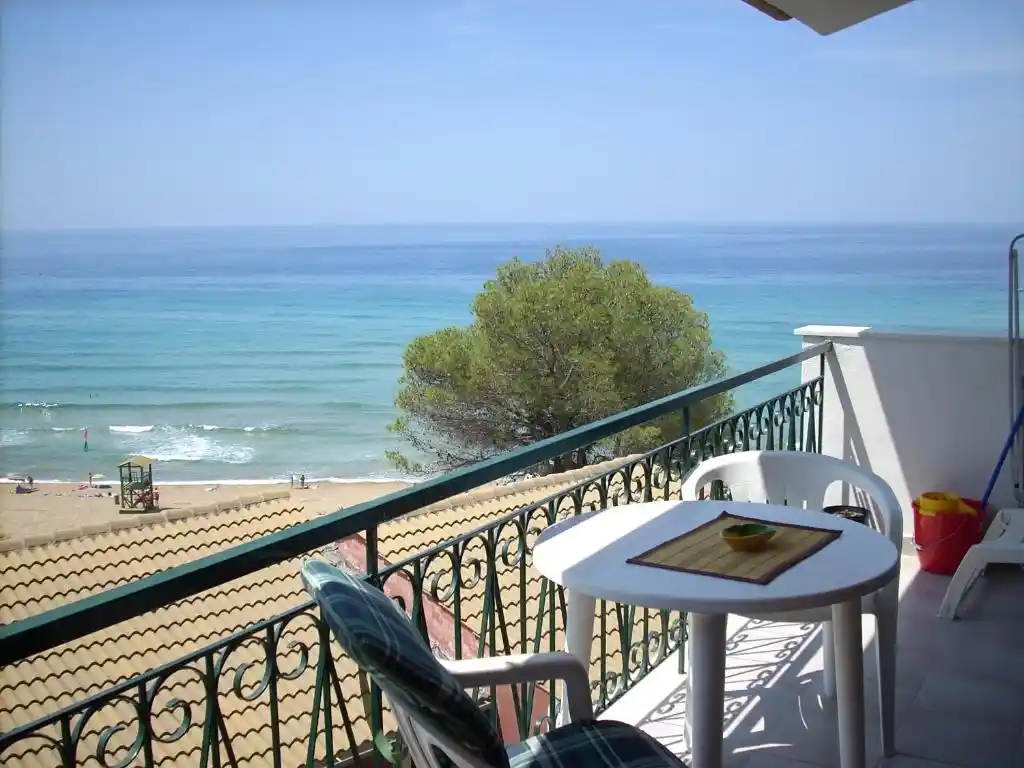 Glyfada Beachfront Hotels