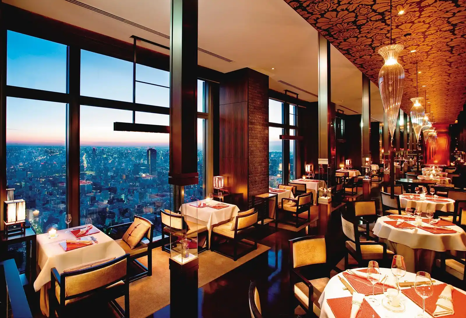 Romantic Restaurants In Tokyo