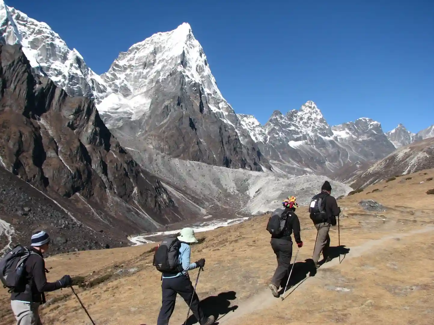 How safe is Everest Base Camp Trekking? - Travelistia