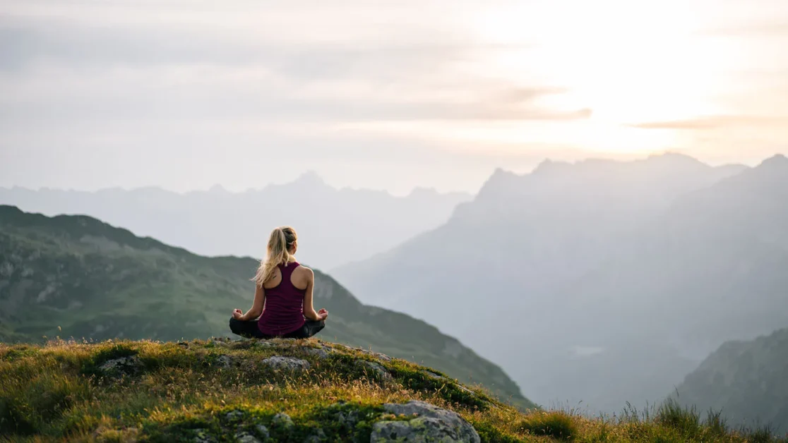 Meditate when traveling alone